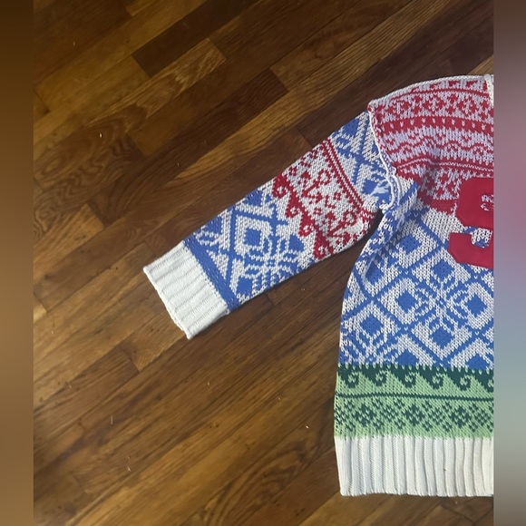 ASOS DESIGN oversized patchwork fairisle festive sweater in blue and red SMALL - Picture 7 of 9